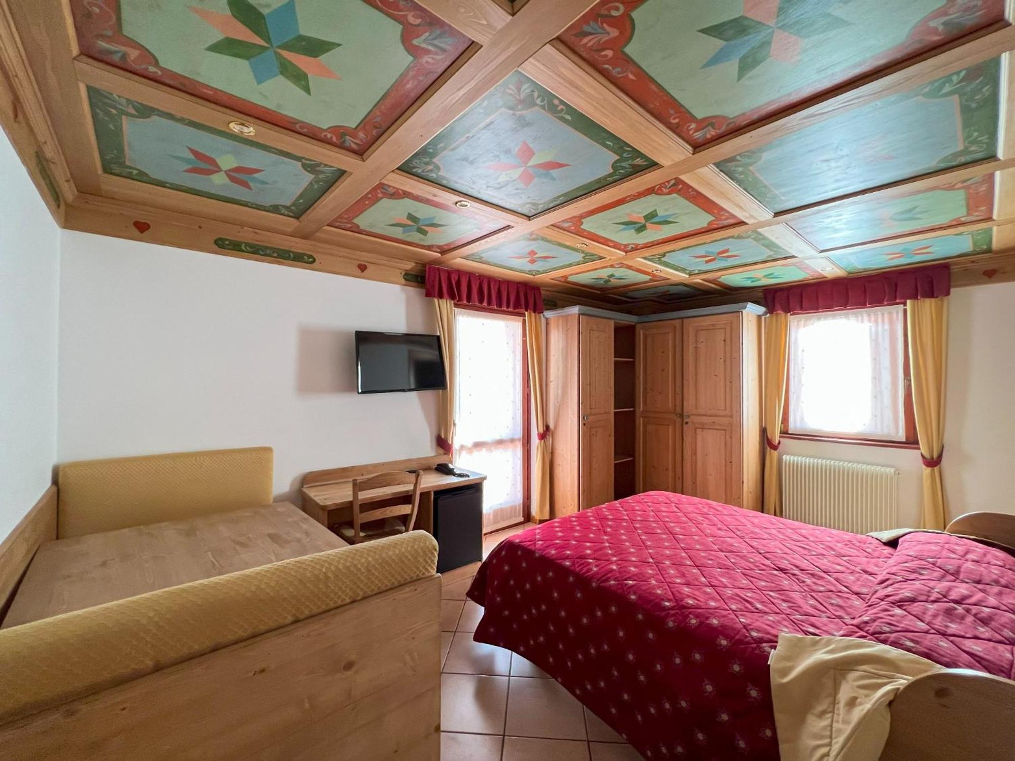Hotel Residence Dahu Passo del Tonale Phòng bức ảnh