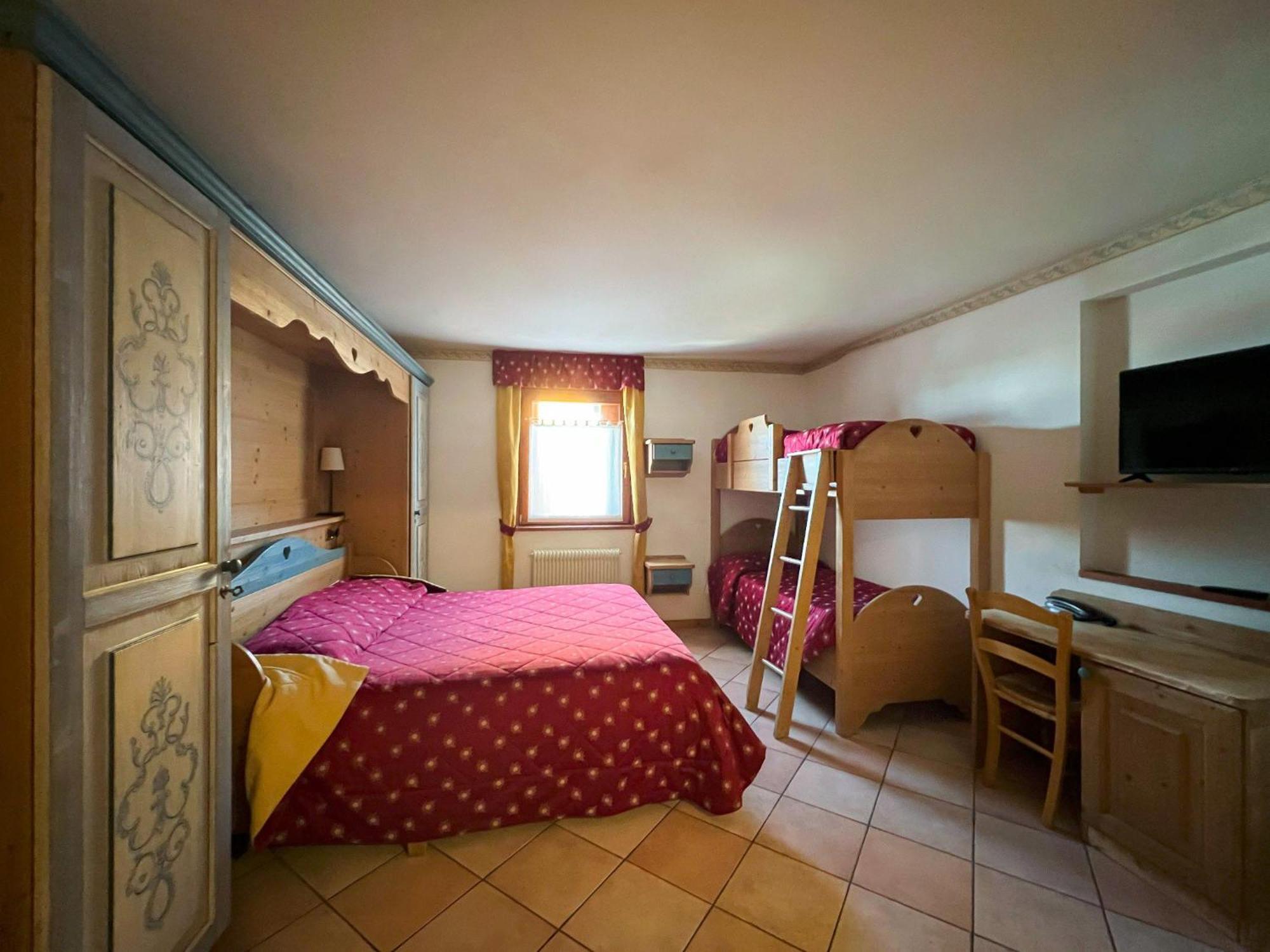 Hotel Residence Dahu Passo del Tonale Phòng bức ảnh